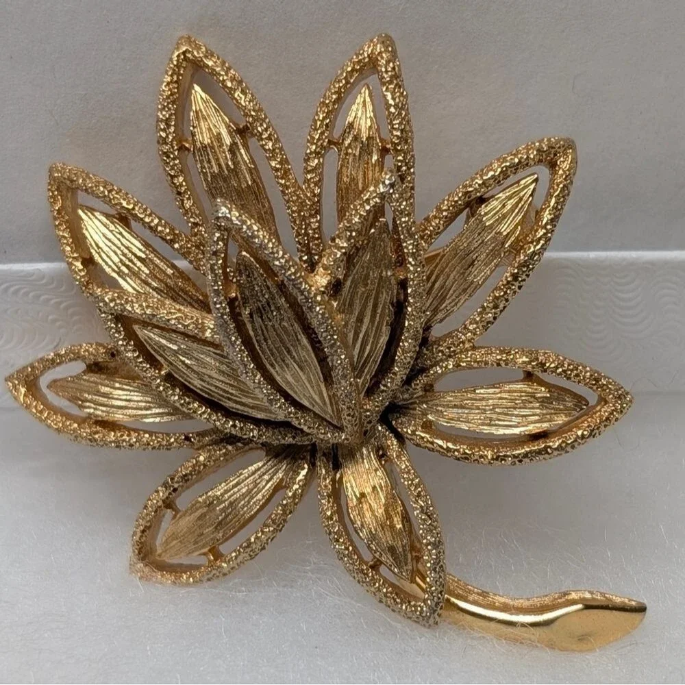 Vintage Avon Gold Tone Openwork Floral Brooch Textured Flower GrandmaCore